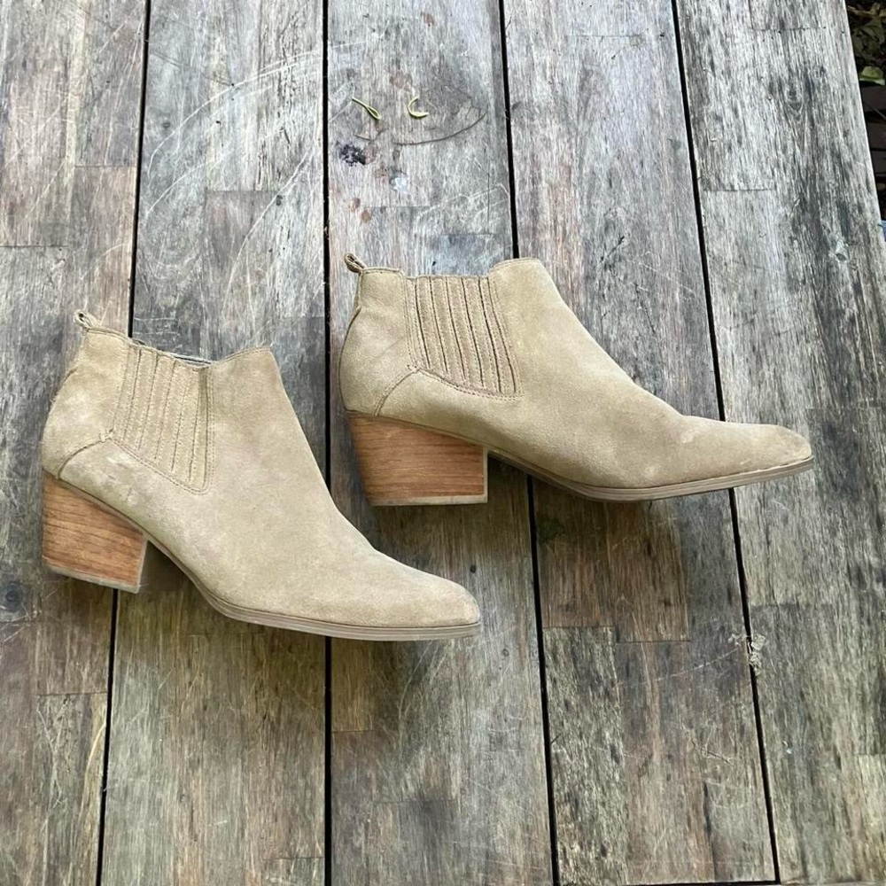 Women's Tan Ankle Boots
